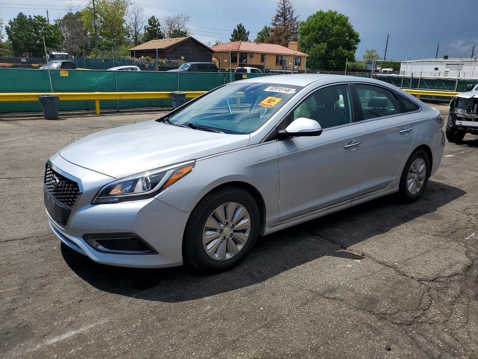 2017 Hyundai Sonata Hybrid მანქანა იყიდება აუქციონზე, vin: KMHE24L36HA067250, აუქციონის ნომერი: 62915146