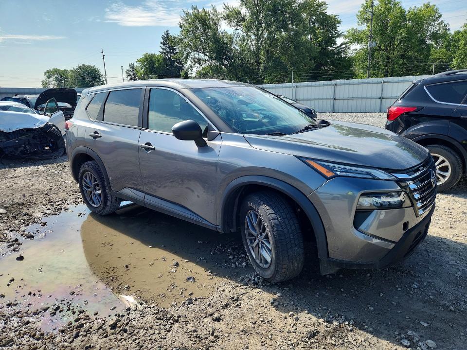 62595146 :رقم المزاد ، 5N1BT3AB6RC675652 vin ، 2024 Nissan Rogue مزاد بيع