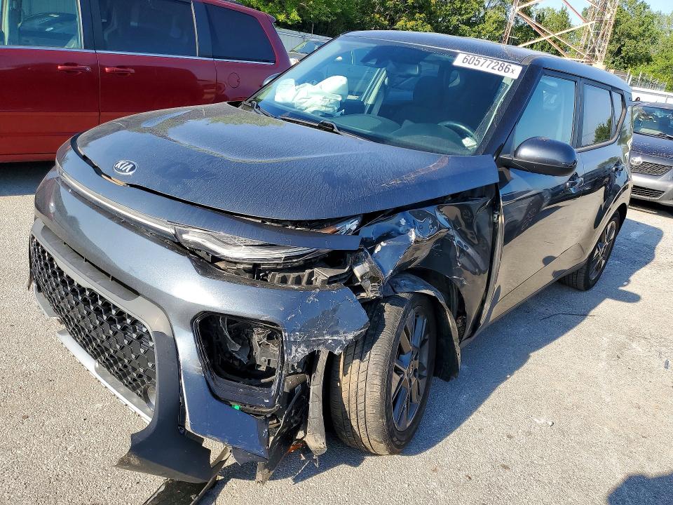 2020 Kia Soul მანქანა იყიდება აუქციონზე, vin: KNDJ33AU0L7084735, აუქციონის ნომერი: 60577286