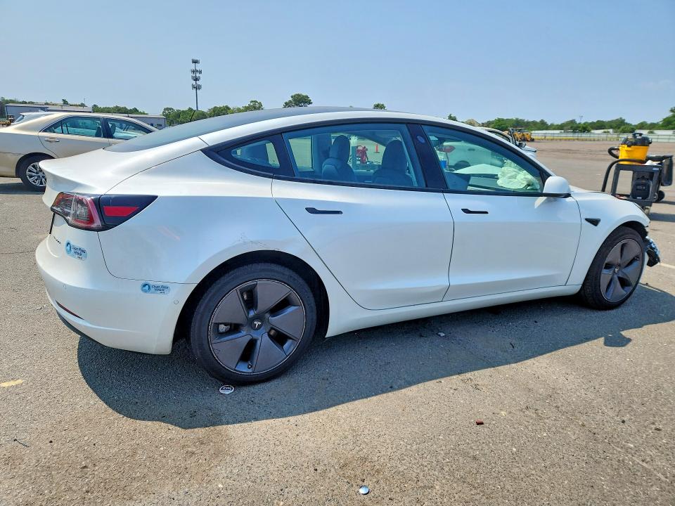 62009356 :رقم المزاد ، 5YJ3E1EB4MF051037 vin ، 2021 Tesla Model 3 مزاد بيع