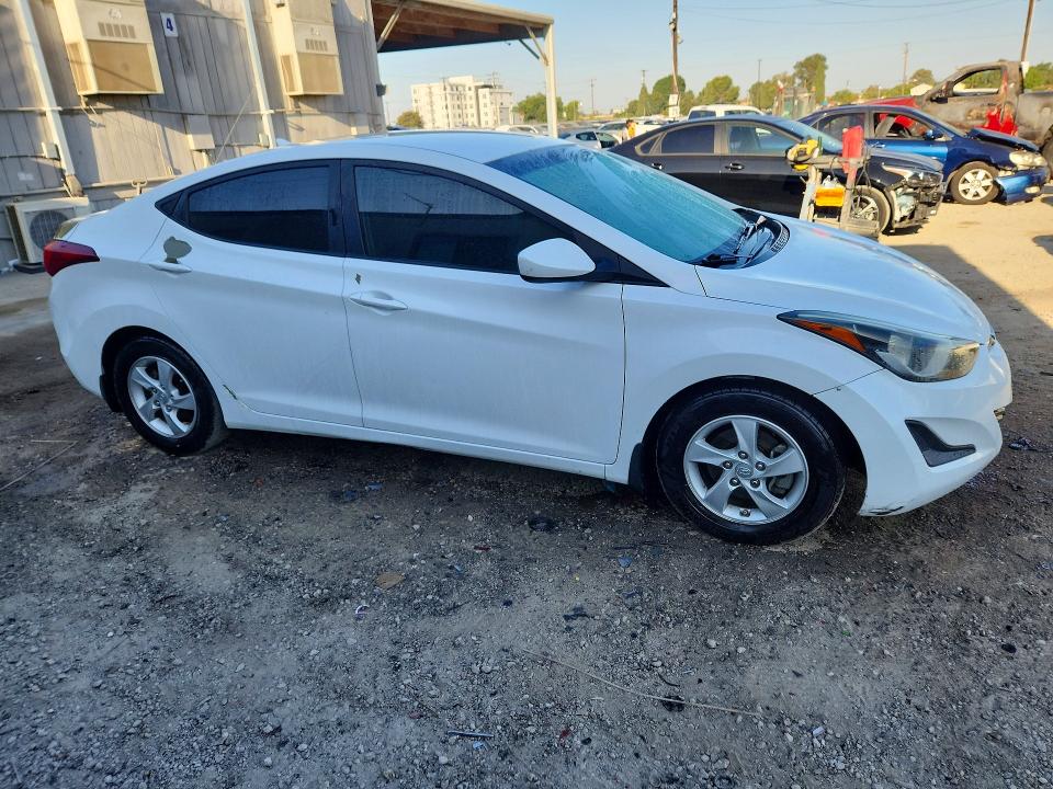 60705296 :رقم المزاد ، 5NPDH4AE8FH609893 vin ، 2015 Hyundai Elantra مزاد بيع