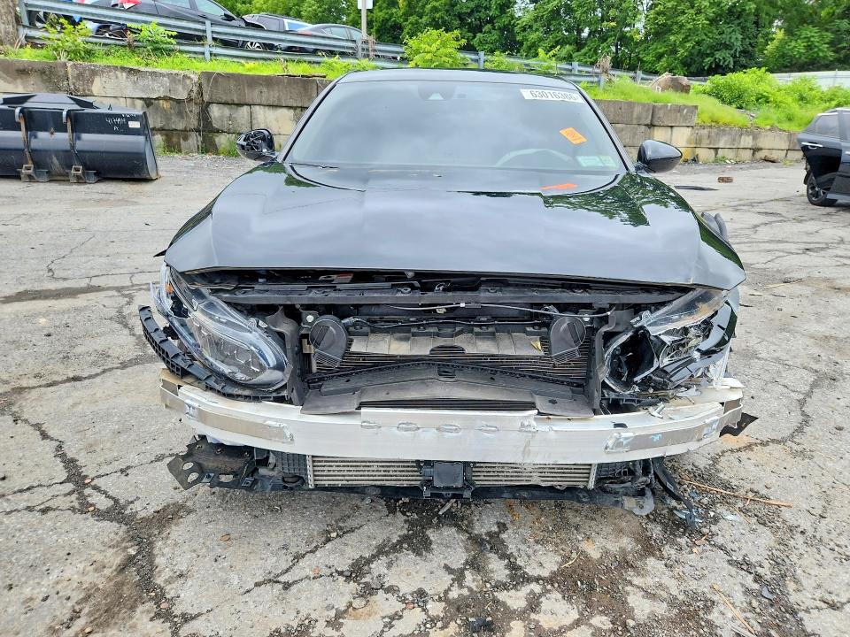 Продаж на аукціоні авто 2022 Honda Accord, vin: 1HGCV1F44NA111734, номер лоту: 63016386
