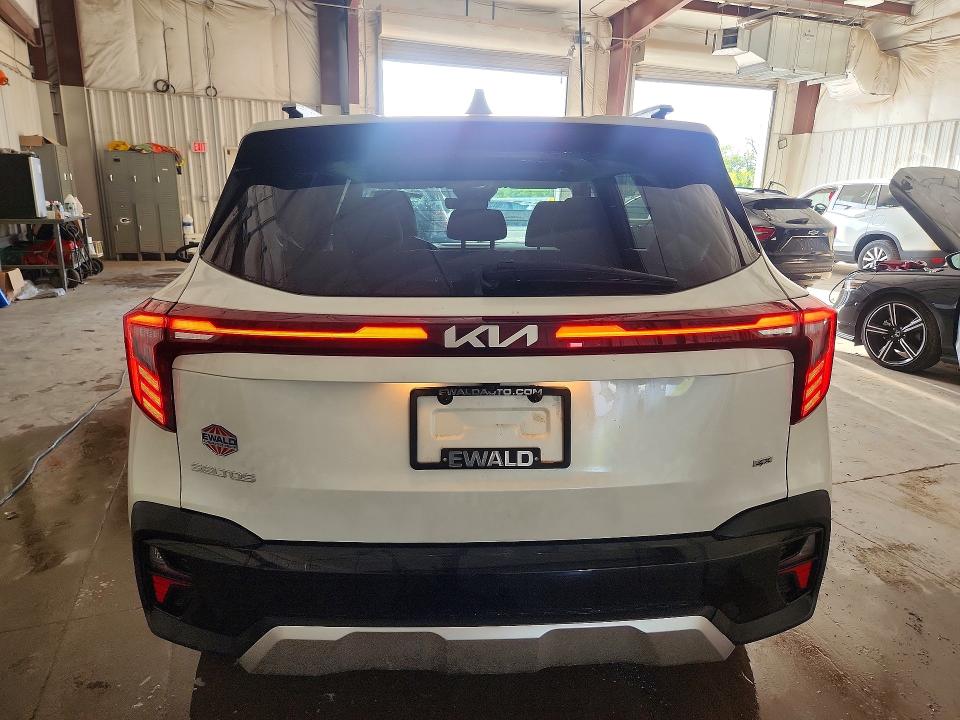Продажа на аукционе авто 2024 Kia Seltos, vin: KNDETCA78R7505976, номер лота: 85618615