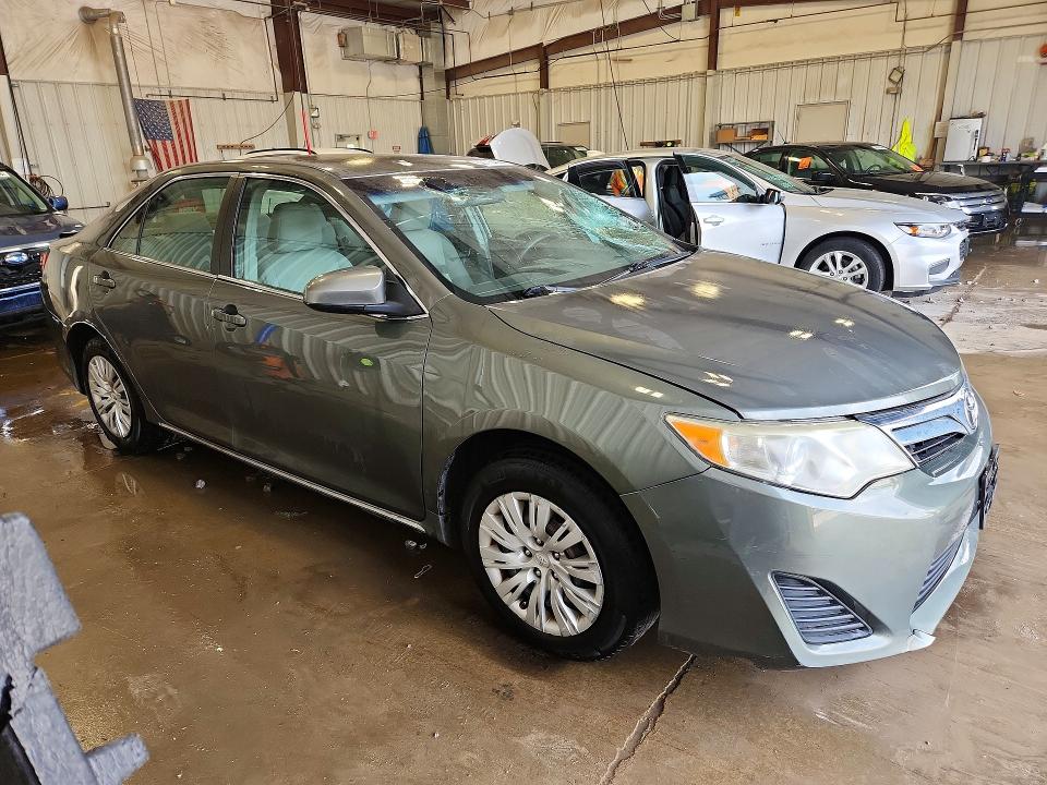 59175436 :رقم المزاد ، 4T4BF1FK4CR208452 vin ، 2012 Toyota Camry مزاد بيع
