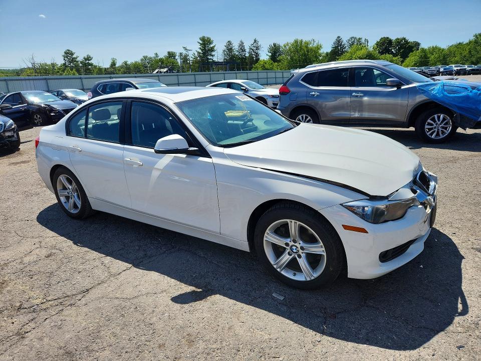 2014 Bmw 328 მანქანა იყიდება აუქციონზე, vin: WBA3B5G58ENS09760, აუქციონის ნომერი: 62419486