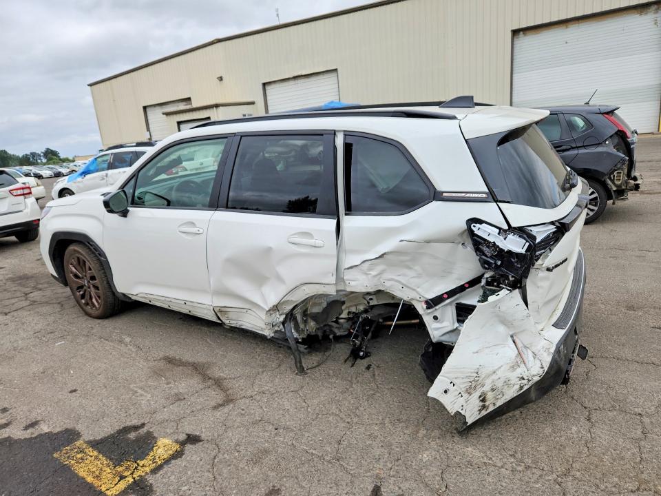 Продаж на аукціоні авто 2025 Subaru Forrester, vin: JF2SLDFC2SH617091, номер лоту: 61435246
