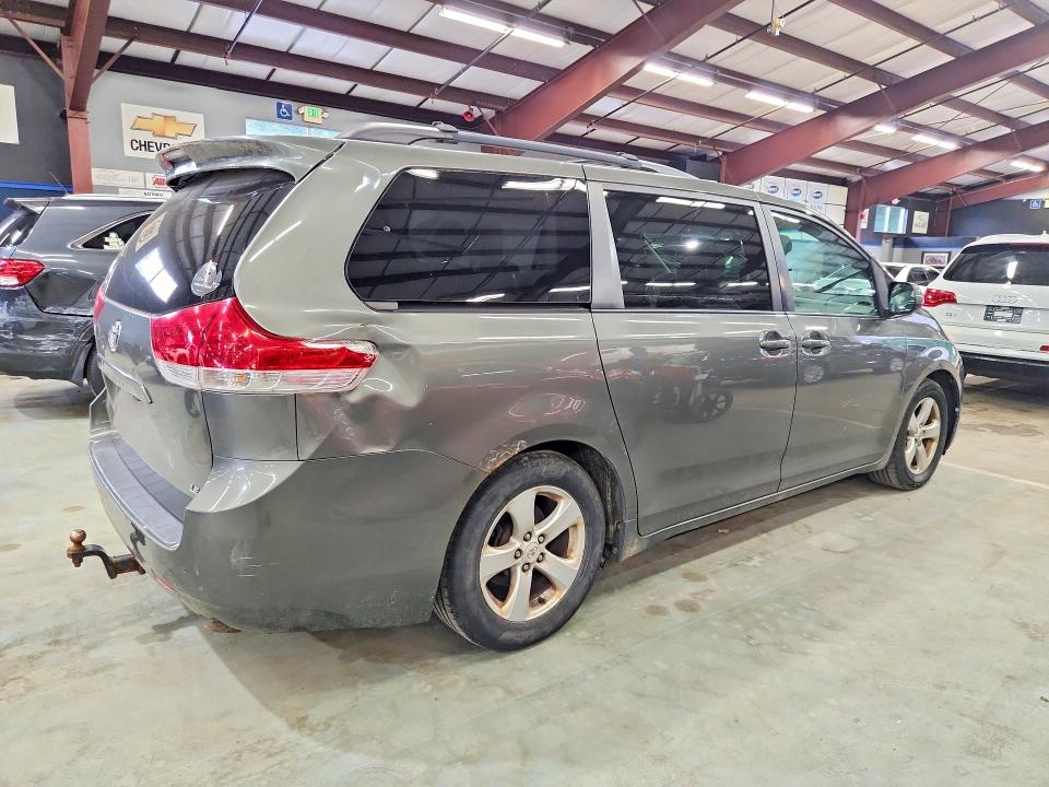 Продаж на аукціоні авто 2011 Toyota Sienna, vin: 5TDKK3DC3BS032658, номер лоту: 62110476