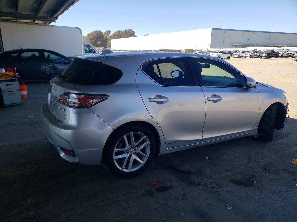 60472106 :رقم المزاد ، JTHKD5BH3F2213744 vin ، 2015 Lexus Ct مزاد بيع