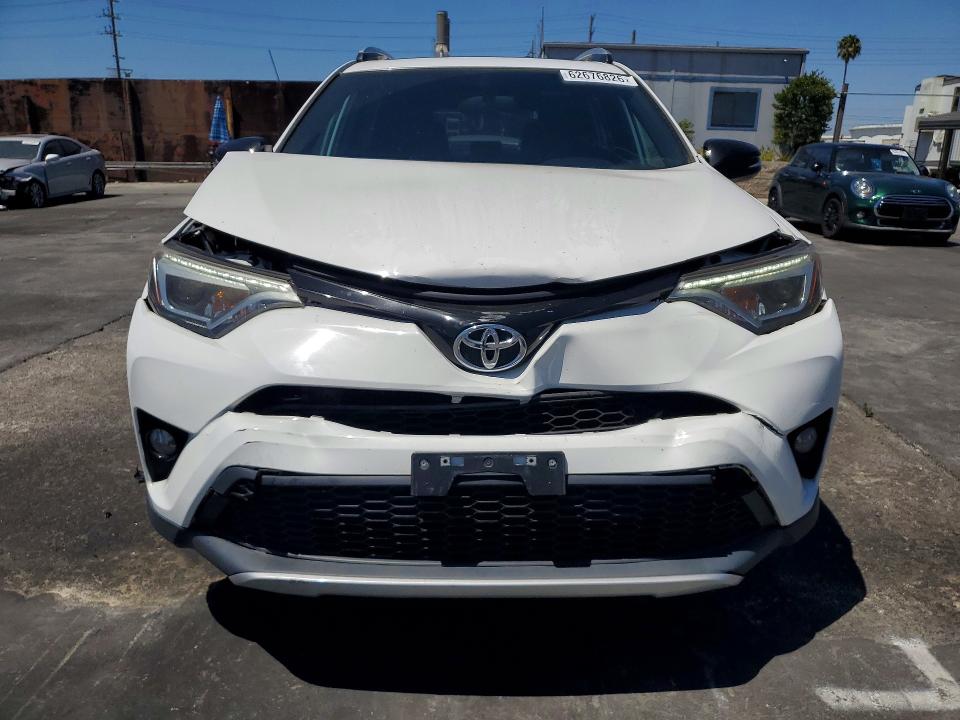 62676826 :رقم المزاد ، 2T3NFREV5GW305142 vin ، 2016 Toyota Rav4 مزاد بيع