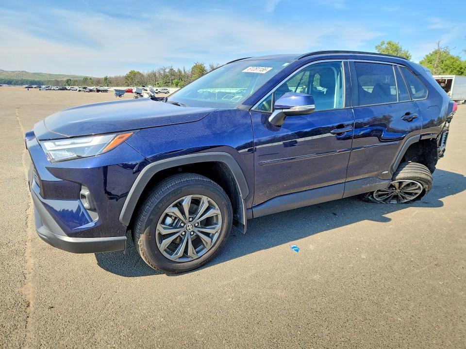 Auction sale of the 2024 Toyota Rav4, vin: 2T3B6RFV5RW074120, lot number: 61281156
