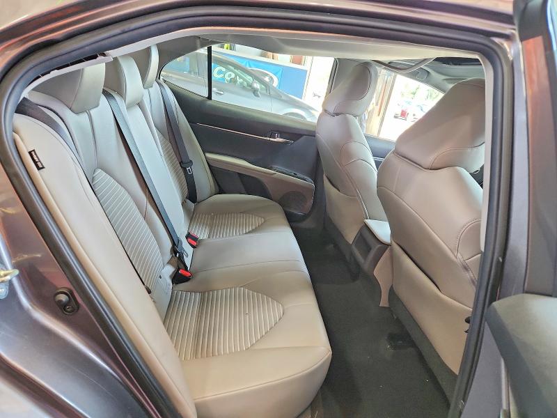 61130976 :رقم المزاد ، 4T1G11AKXLU917375 vin ، 2020 Toyota Camry مزاد بيع