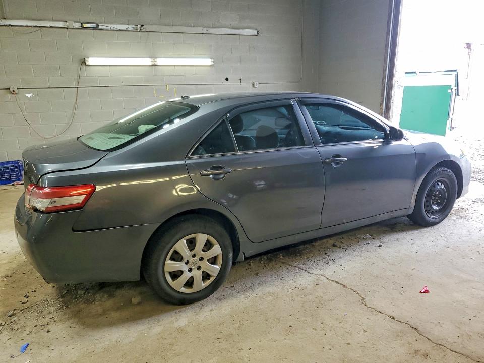 2010 Toyota Camry მანქანა იყიდება აუქციონზე, vin: 4T1BF3EK6AU035134, აუქციონის ნომერი: 61705206