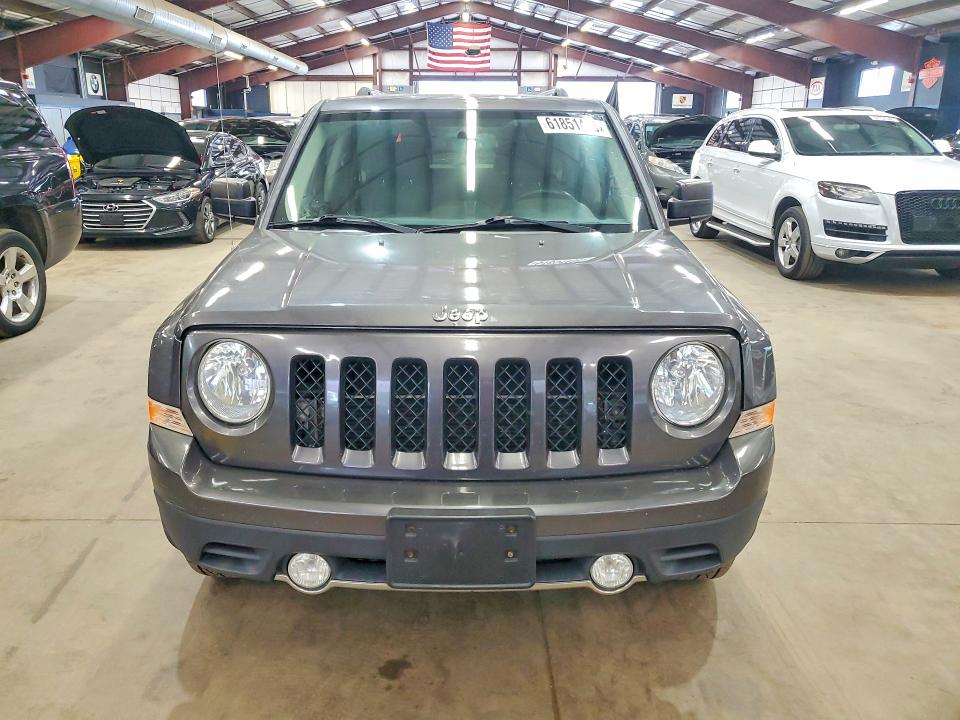 61851436 :رقم المزاد ، 1C4NJRFB3HD206319 vin ، 2017 Jeep Patriot مزاد بيع