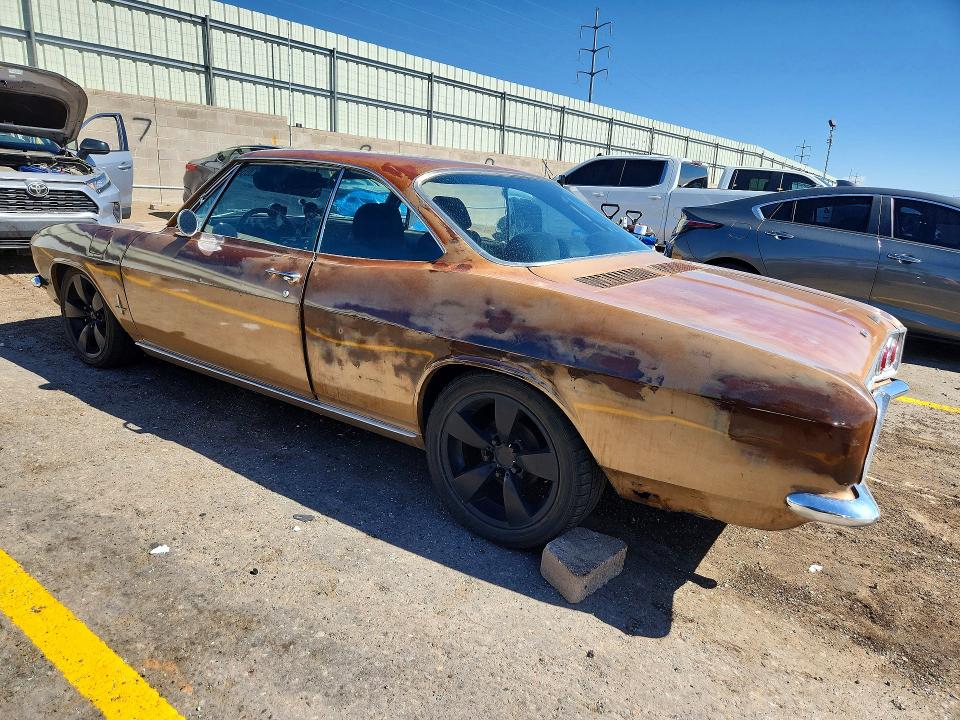 63239586 :رقم المزاد ، 105375L111943 vin ، 1965 Chevrolet Corvair Pu مزاد بيع