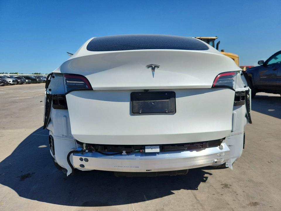 Продажа на аукционе авто 2024 Tesla Model Y, vin: 7SAYGDED8RF116954, номер лота: 58771706