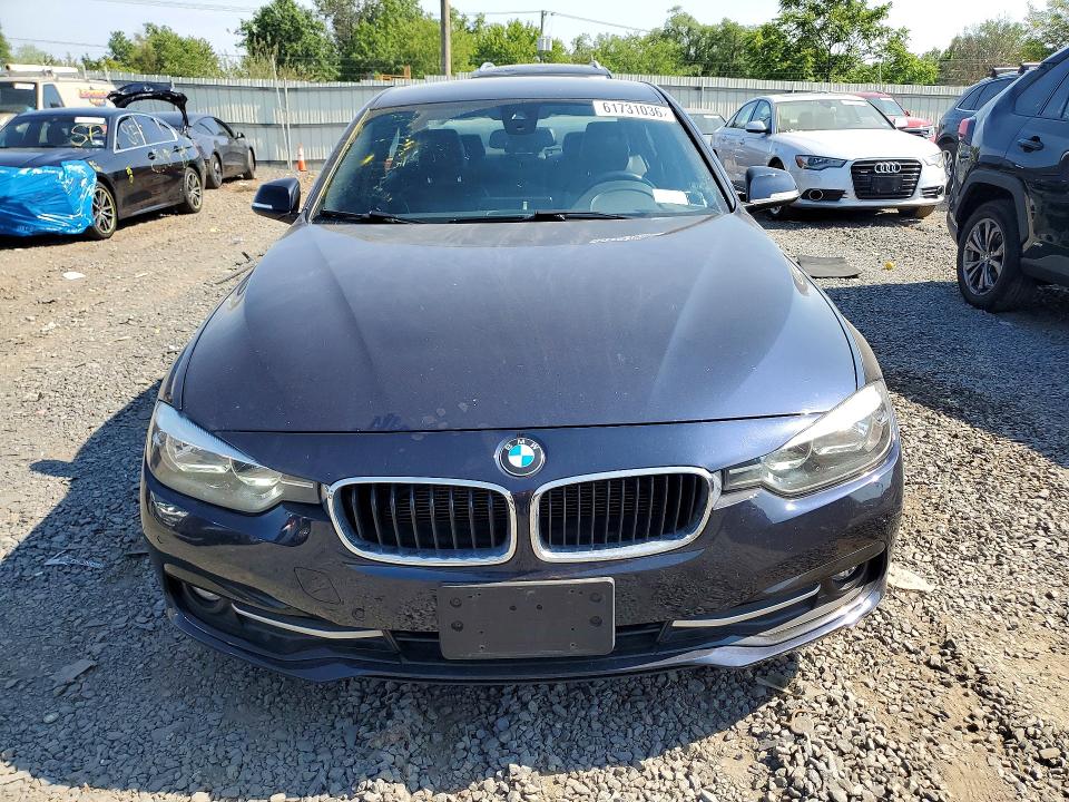 2016 Bmw 328 მანქანა იყიდება აუქციონზე, vin: WBA8F1C52GK438464, აუქციონის ნომერი: 61731036