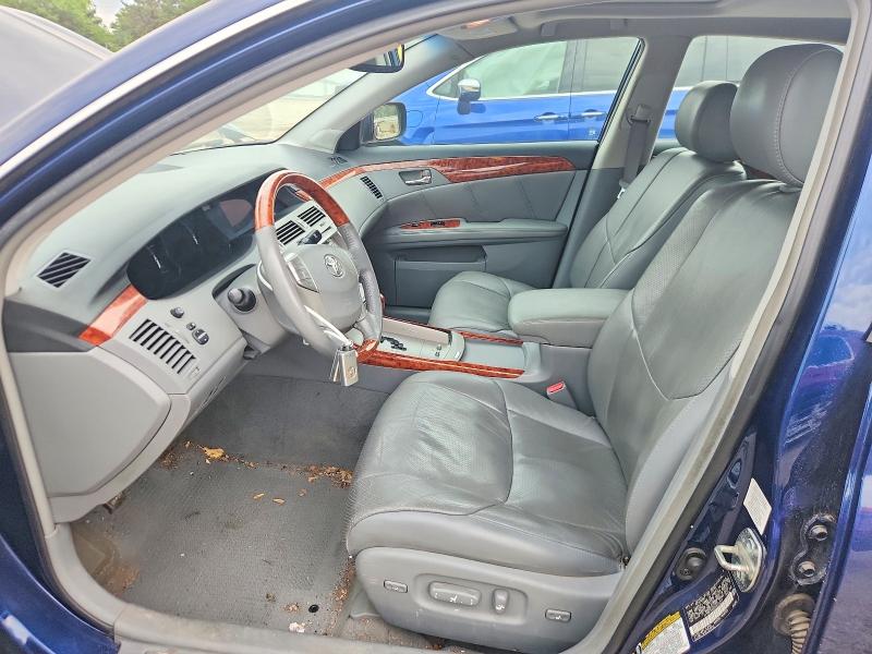 59961186 :رقم المزاد ، 4T1BK36B85U014544 vin ، 2005 Toyota Avalon مزاد بيع