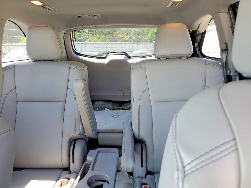 Продаж на аукціоні авто 2018 Toyota Highlander, vin: 5TDKZRFH9JS527338, номер лоту: 85963125