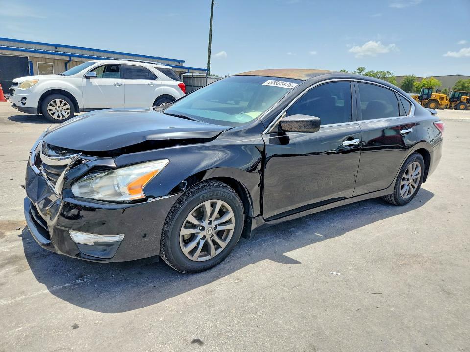 60622476 :رقم المزاد ، 1N4AL3APXFC475743 vin ، 2015 Nissan Altima مزاد بيع
