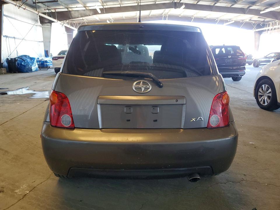60987106 :رقم المزاد ، JTKKT624340064129 vin ، 2004 Scion Xa مزاد بيع