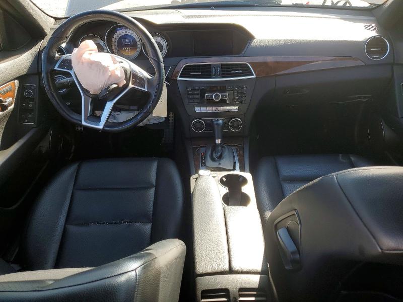 2012 Mercedes-benz C მანქანა იყიდება აუქციონზე, vin: WDDGF4HB7CR240422, აუქციონის ნომერი: 62632196
