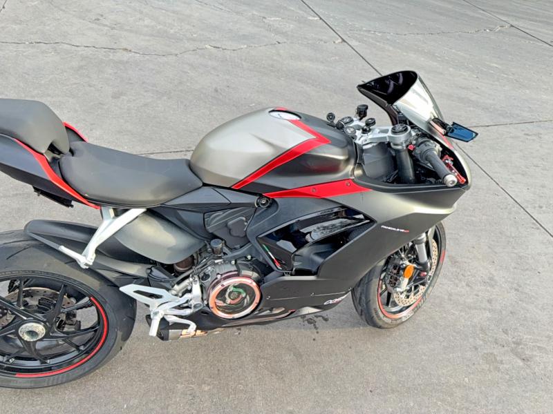 Продажа на аукционе авто 2024 Ducati Panigale, vin: ZDMHAATW4RB015404, номер лота: 61250406