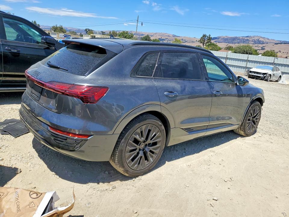 Продажа на аукционе авто 2024 Audi Q8 E-tron, vin: WA16AAGE9RB039467, номер лота: 61540886