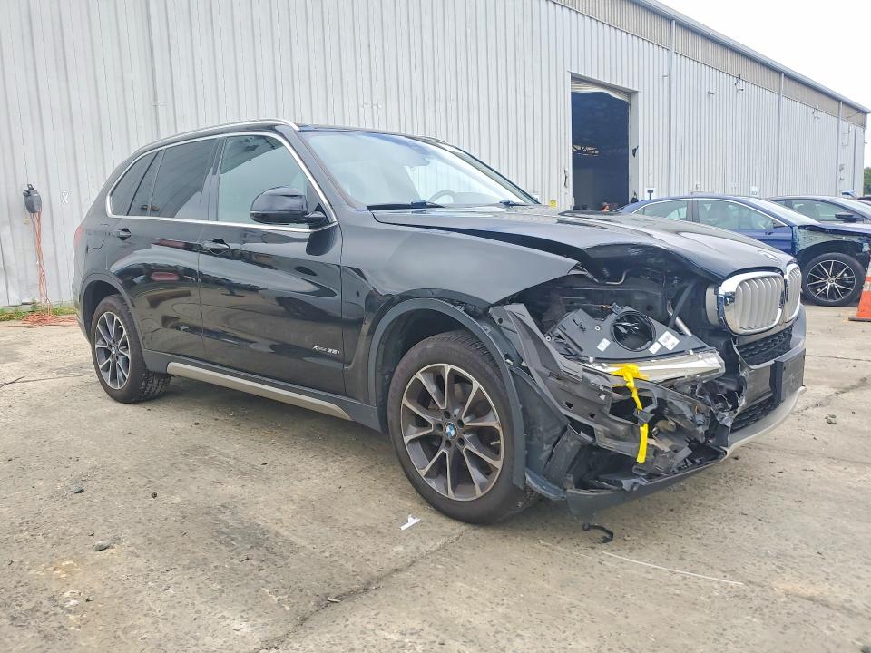 59786476 :رقم المزاد ، 5UXKR0C52J0X87667 vin ، 2018 Bmw X5 مزاد بيع