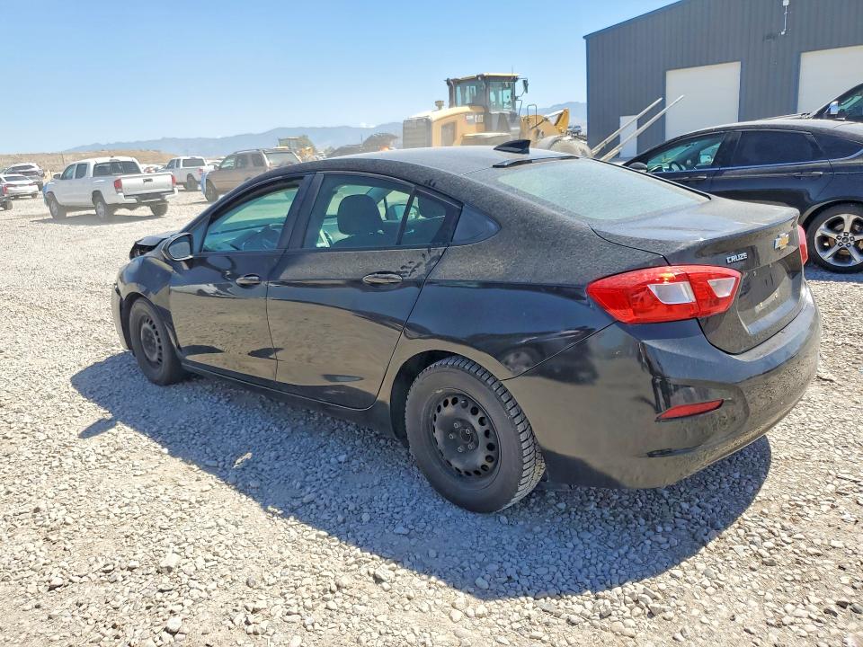 60693876 :رقم المزاد ، 1G1BC5SM2H7114560 vin ، 2017 Chevrolet Cruze مزاد بيع