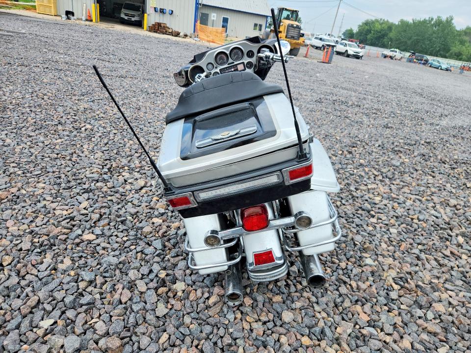 61938176 :رقم المزاد ، 1HD1FCW413Y610914 vin ، 2003 Harley-davidson Flhtcui مزاد بيع