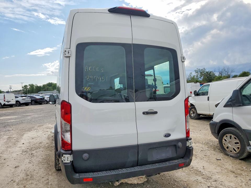 2019 Ford Transit მანქანა იყიდება აუქციონზე, vin: 1FBVU4XGXKKB63688, აუქციონის ნომერი: 61465766
