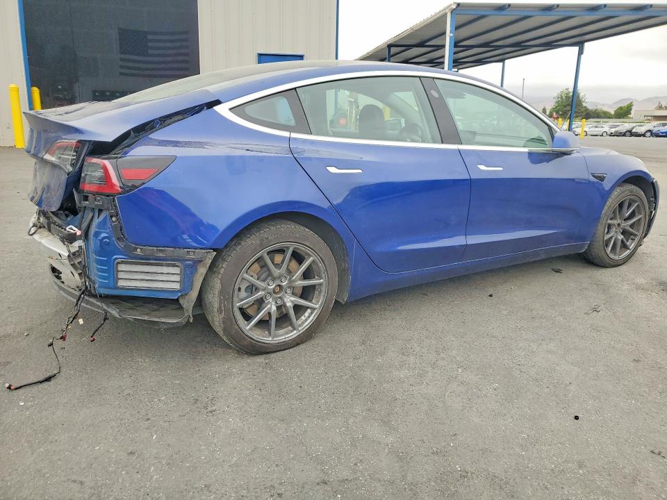 59670536 :رقم المزاد ، 5YJ3E1EBXKF497156 vin ، 2019 Tesla Model 3 مزاد بيع
