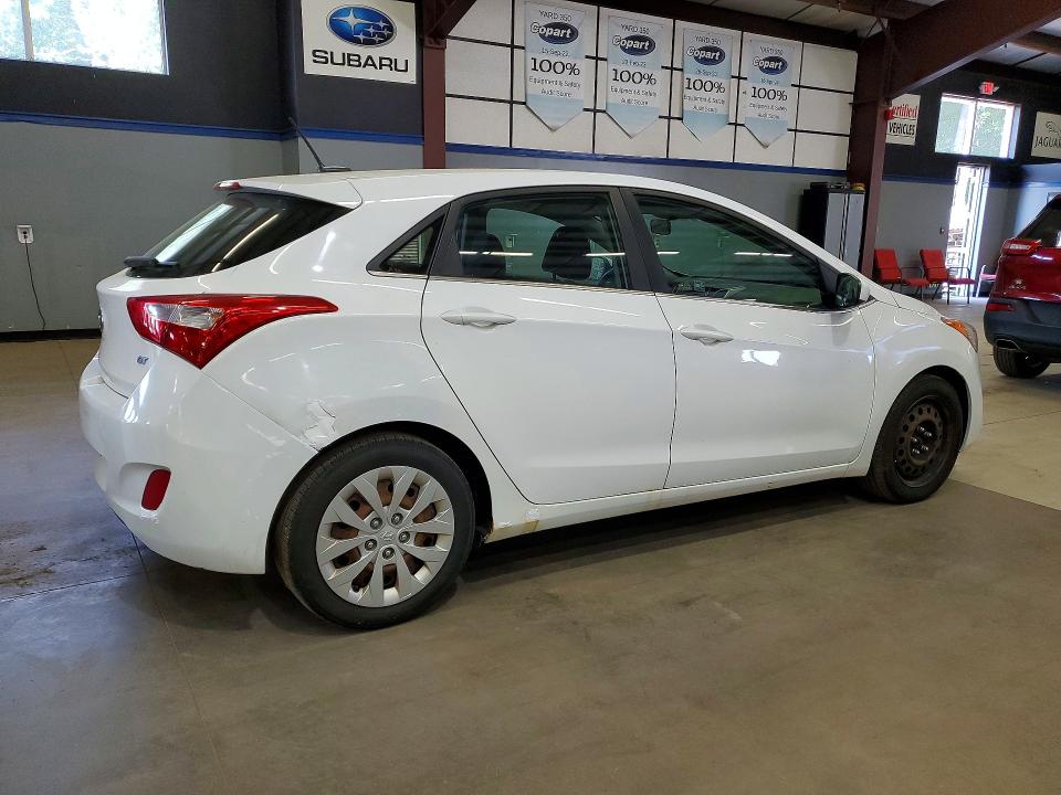 2016 Hyundai Elantra Gt მანქანა იყიდება აუქციონზე, vin: KMHD35LH1GU303701, აუქციონის ნომერი: 61739836