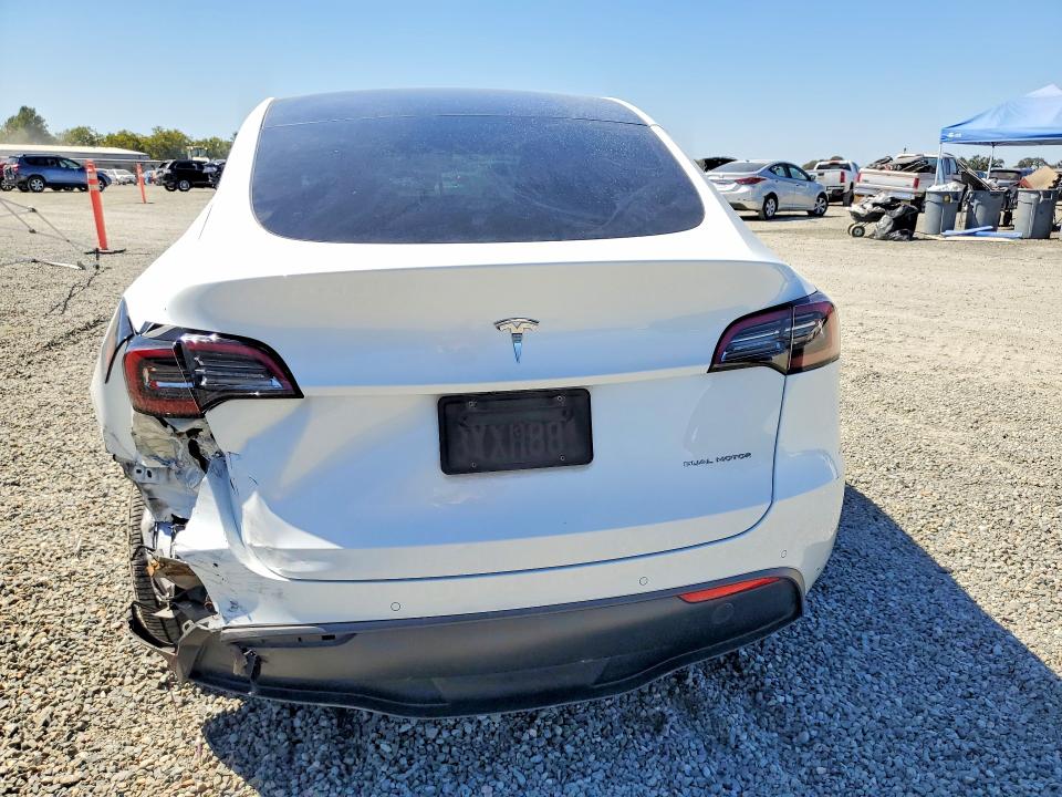 Продажа на аукционе авто 2021 Tesla Model Y, vin: 5YJYGDEE1MF301653, номер лота: 63329346
