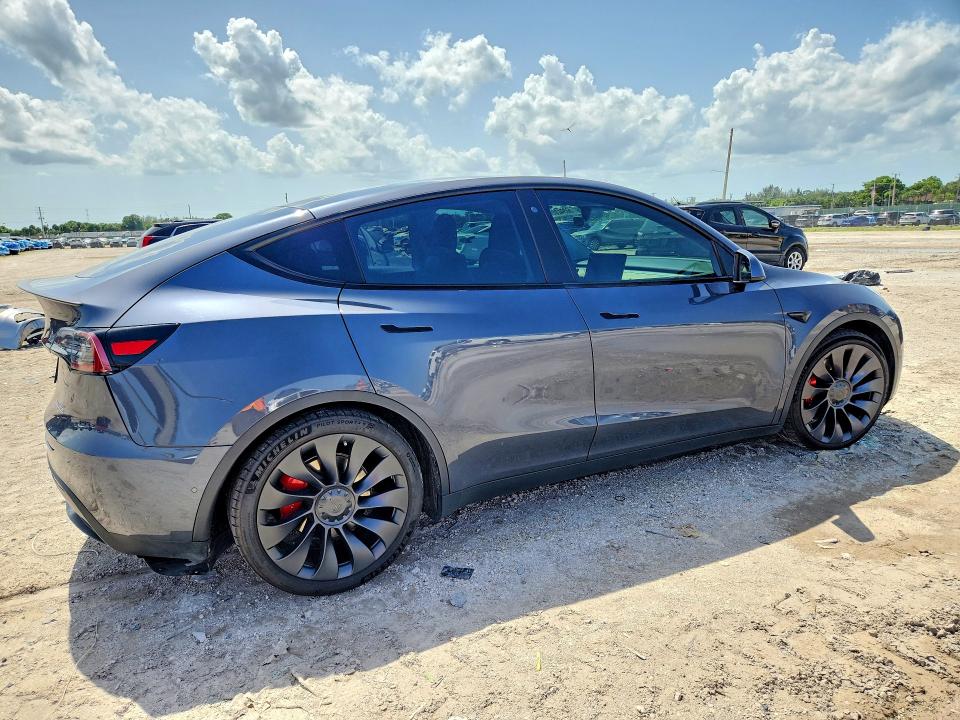 Продаж на аукціоні авто 2020 Tesla Model Y, vin: 5YJYGDEF8LF011434, номер лоту: 60942066