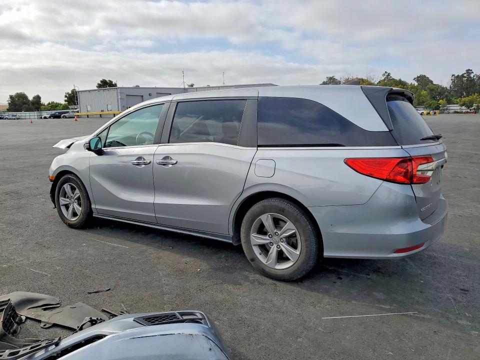 59231066 :رقم المزاد ، 5FNRL6H75LB001038 vin ، 2020 Honda Odyssey مزاد بيع
