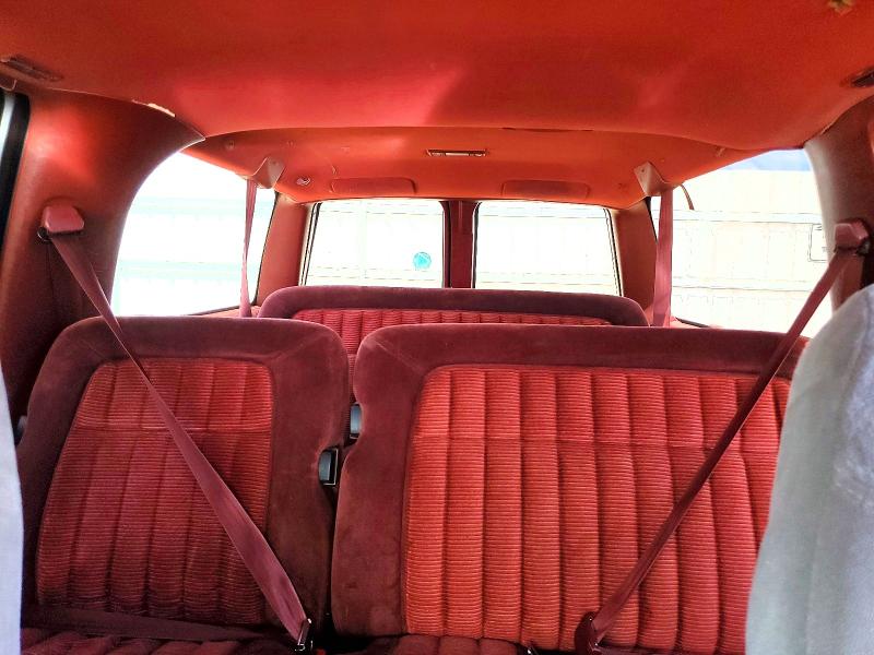 Продаж на аукціоні авто 1992 Gmc Suburban, vin: 1GKEC16K2NJ728713, номер лоту: 61803576