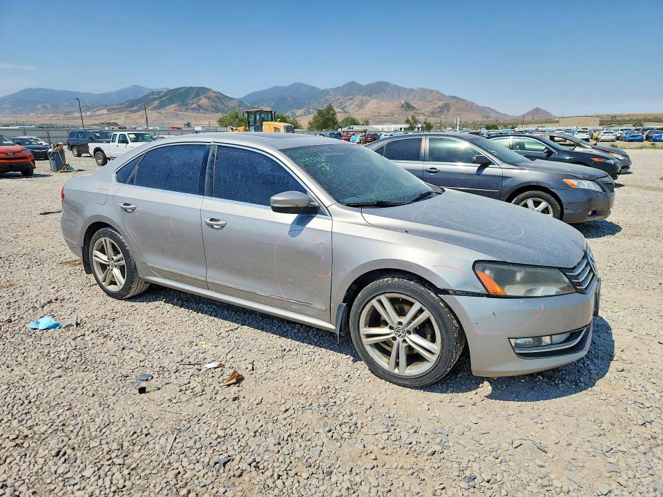 2014 Volkswagen Passat მანქანა იყიდება აუქციონზე, vin: 1VWCN7A31EC017814, აუქციონის ნომერი: 60664606