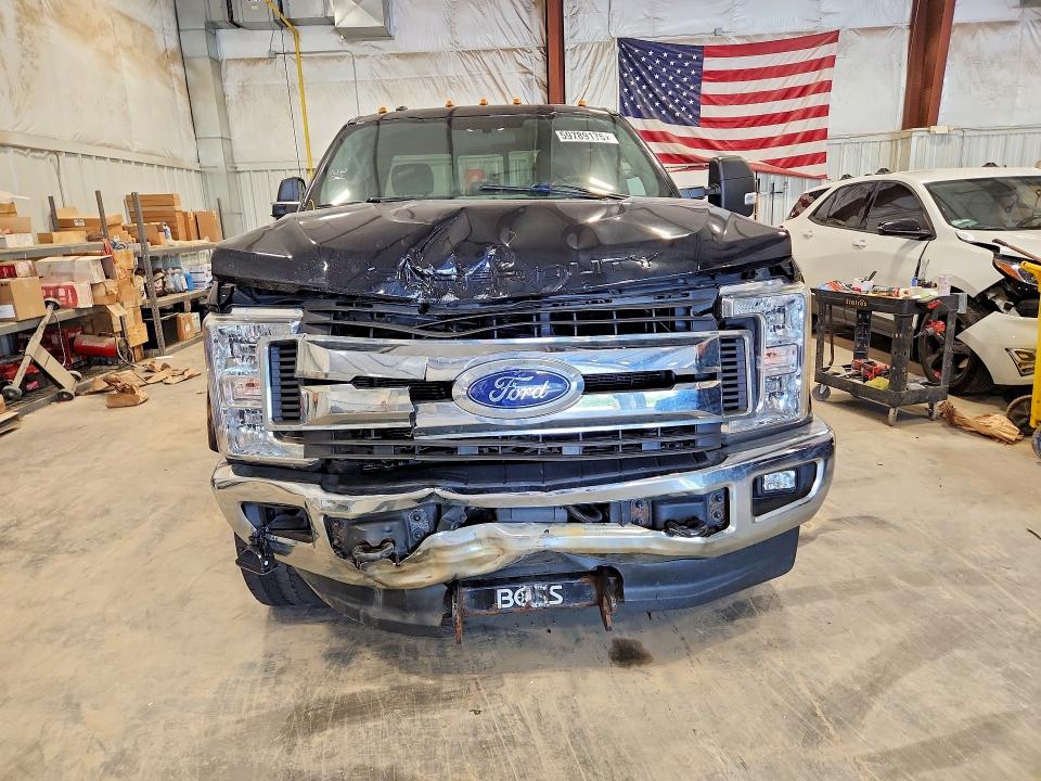 2019 Ford F350 მანქანა იყიდება აუქციონზე, vin: 1FT8X3BTXKED41189, აუქციონის ნომერი: 59789176