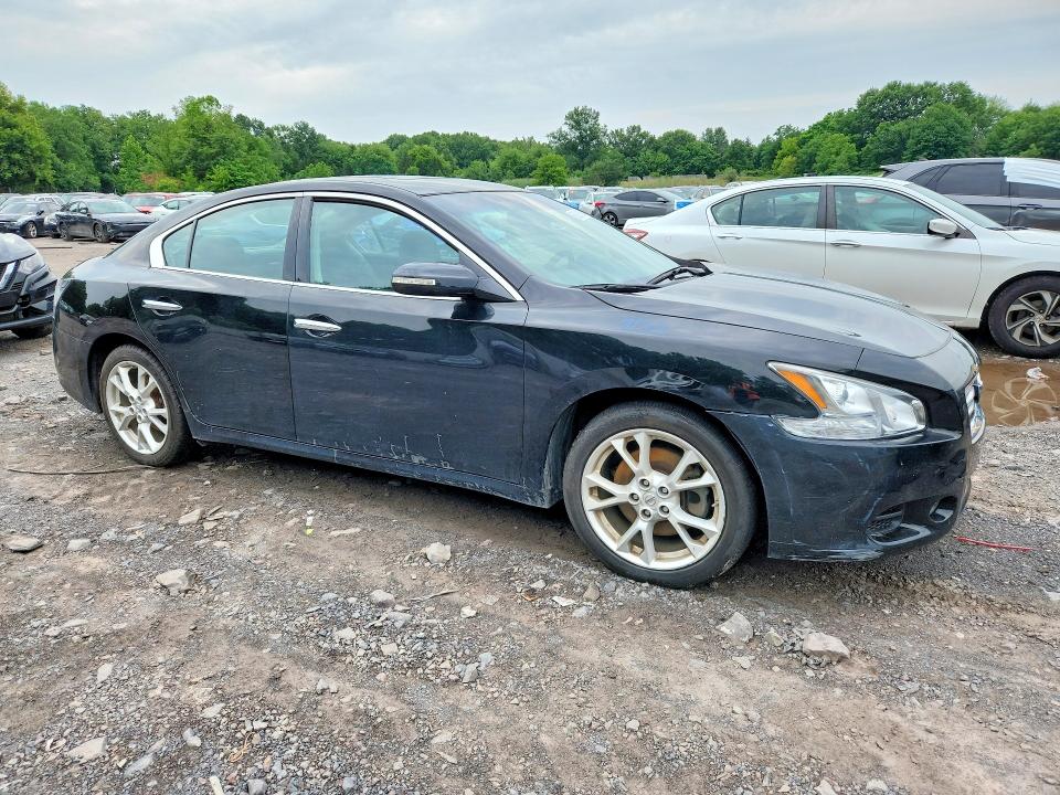 60091936 :رقم المزاد ، 1N4AA5AP2DC839023 vin ، 2013 Nissan Maxima مزاد بيع