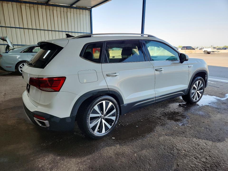 2024 Volkswagen Taos მანქანა იყიდება აუქციონზე, vin: 3VVSX7B22RM049059, აუქციონის ნომერი: 59587466