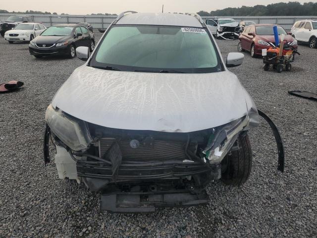 Продажа на аукционе авто 2015 Nissan Rogue, vin: 5N1AT2MV4FC752784, номер лота: 62569806