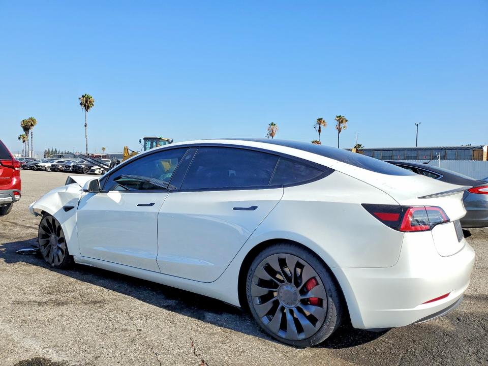 2023 Tesla Model 3 მანქანა იყიდება აუქციონზე, vin: 5YJ3E1EC5PF418427, აუქციონის ნომერი: 60702166