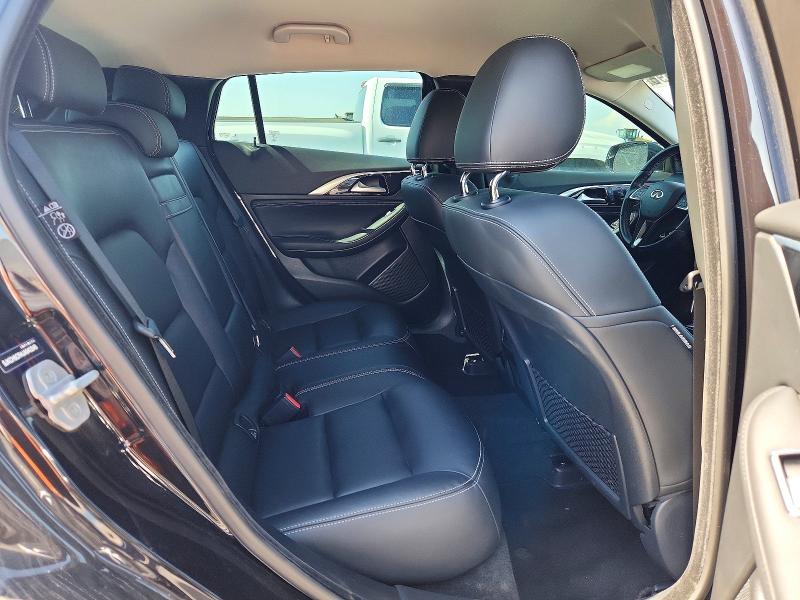 62453896 :رقم المزاد ، SJKCH5CR4JA043245 vin ، 2018 Infiniti Qx30 مزاد بيع