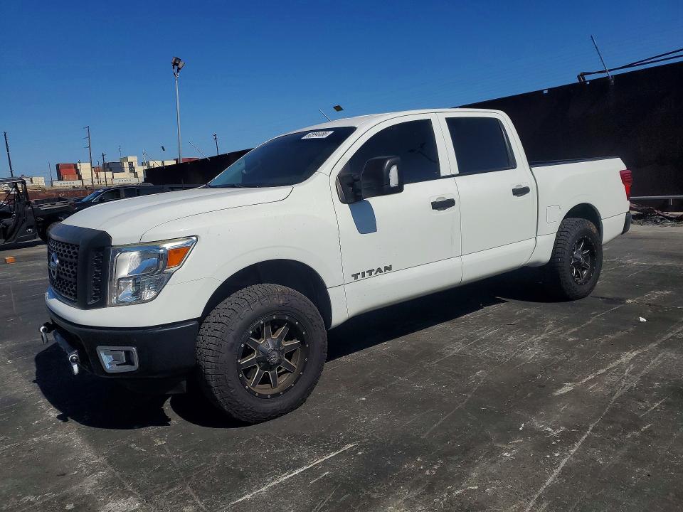 60994486 :رقم المزاد ، 1N6AA1EJXHN549256 vin ، 2017 Nissan Titan مزاد بيع
