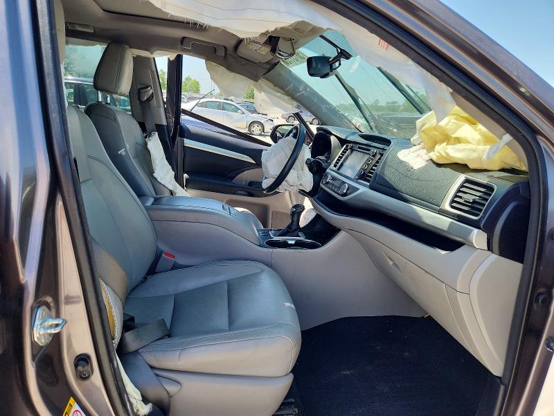 Продажа на аукционе авто 2015 Toyota Highlander, vin: 5TDJKRFH3FS220318, номер лота: 58151166