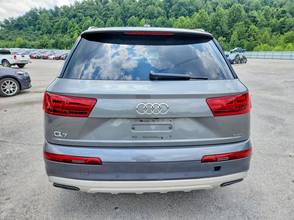 Aukcja sprzedaży 2017 Audi Q7, vin: WA1LHAF78HD036162, numer aukcji: 61935676