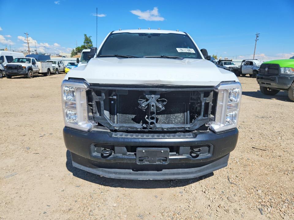 Продажа на аукционе авто 2023 Ford F350, vin: 1FT8X3DA1PEC12096, номер лота: 57850176