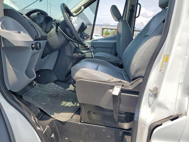 58886606 :رقم المزاد ، 1FTYR2CM1KKB37832 vin ، 2019 Ford Transit مزاد بيع
