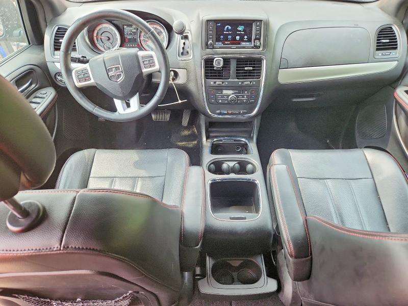 61411246 :رقم المزاد ، 2C4RDGEG9HR667127 vin ، 2017 Dodge Grand Caravan مزاد بيع